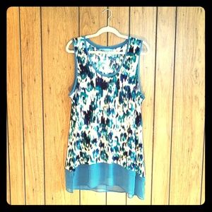 🌺NWOT Simply Vera Sleeveless top🌺